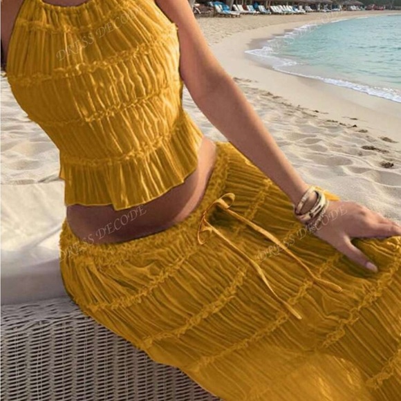 Beachy two piece set - Picture 2 of 3